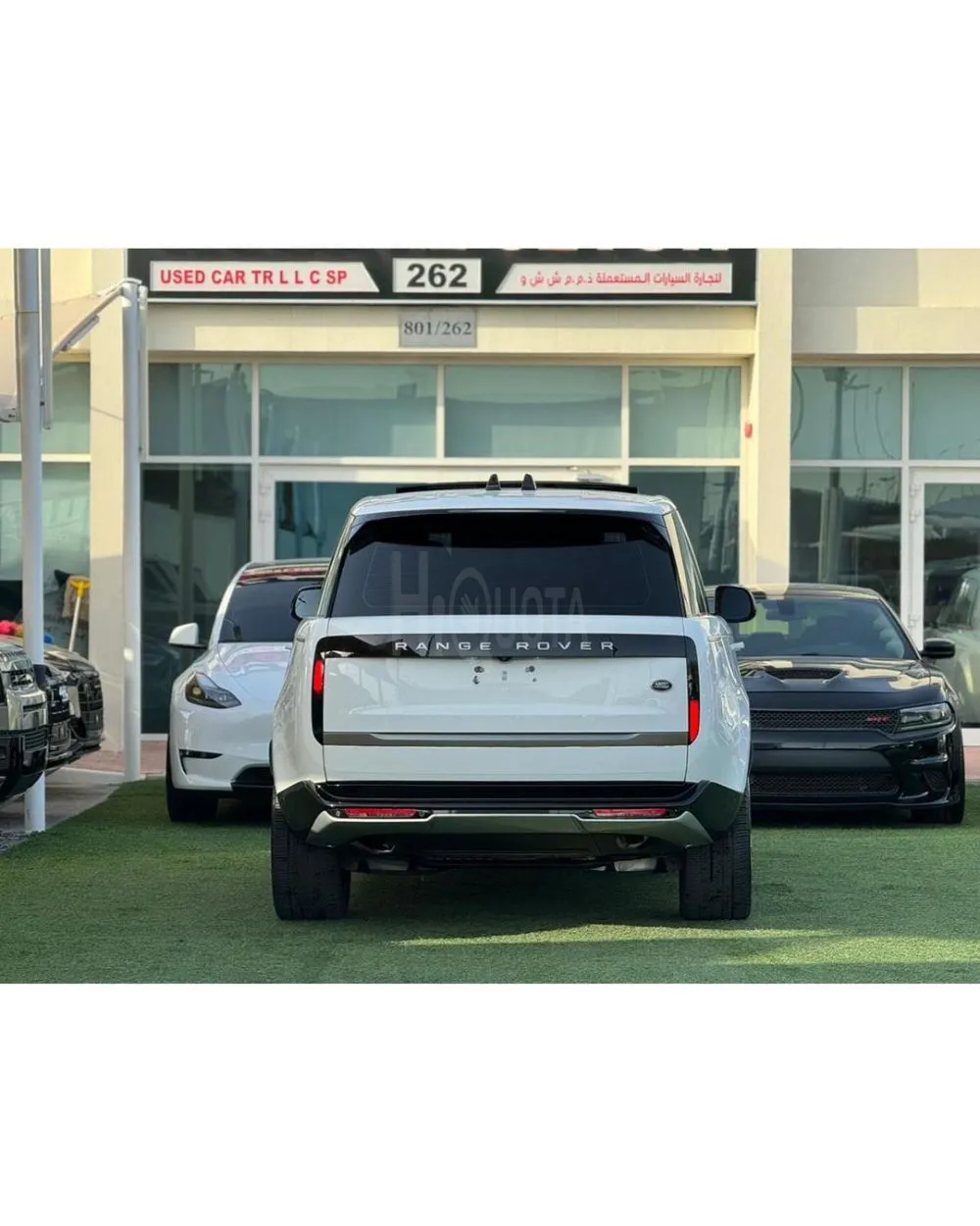 RANGE ROVER VOGUE P400 GCC 2023 Service history (under warranty) Full option Original paint zero accidents Al Tayer ( warranty and free service ) for sale on HiQuota