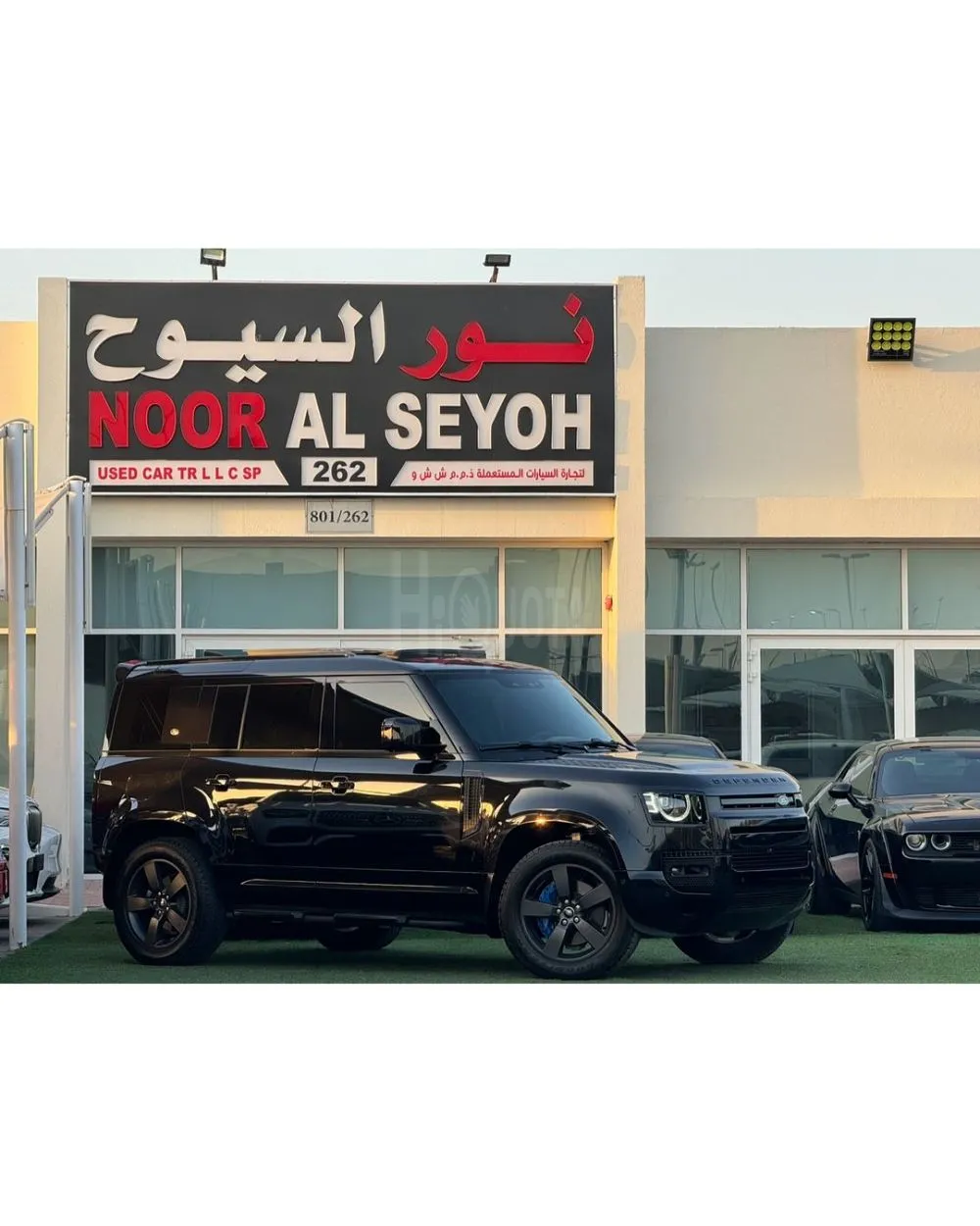 LAND ROVER DEFENDER HSE P400 GCC 2024 V6 Free Contract service until 65k Service history (under warranty) Full option zero accident for sale on HiQuota