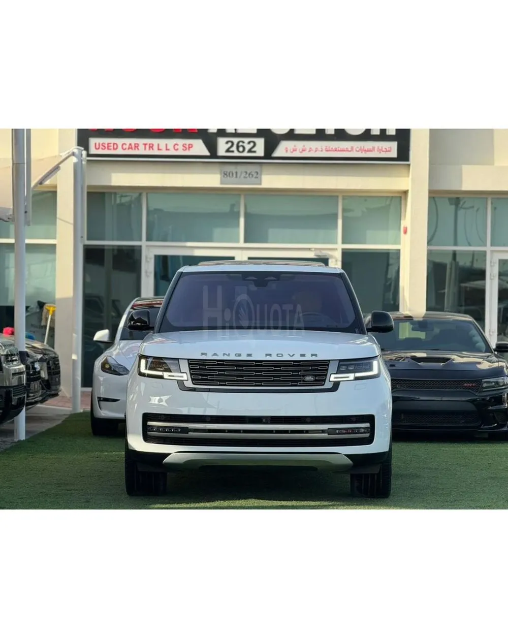 RANGE ROVER VOGUE P400 GCC 2023 Service history (under warranty) Full option Original paint zero accidents Al Tayer ( warranty and free service ) for sale on HiQuota