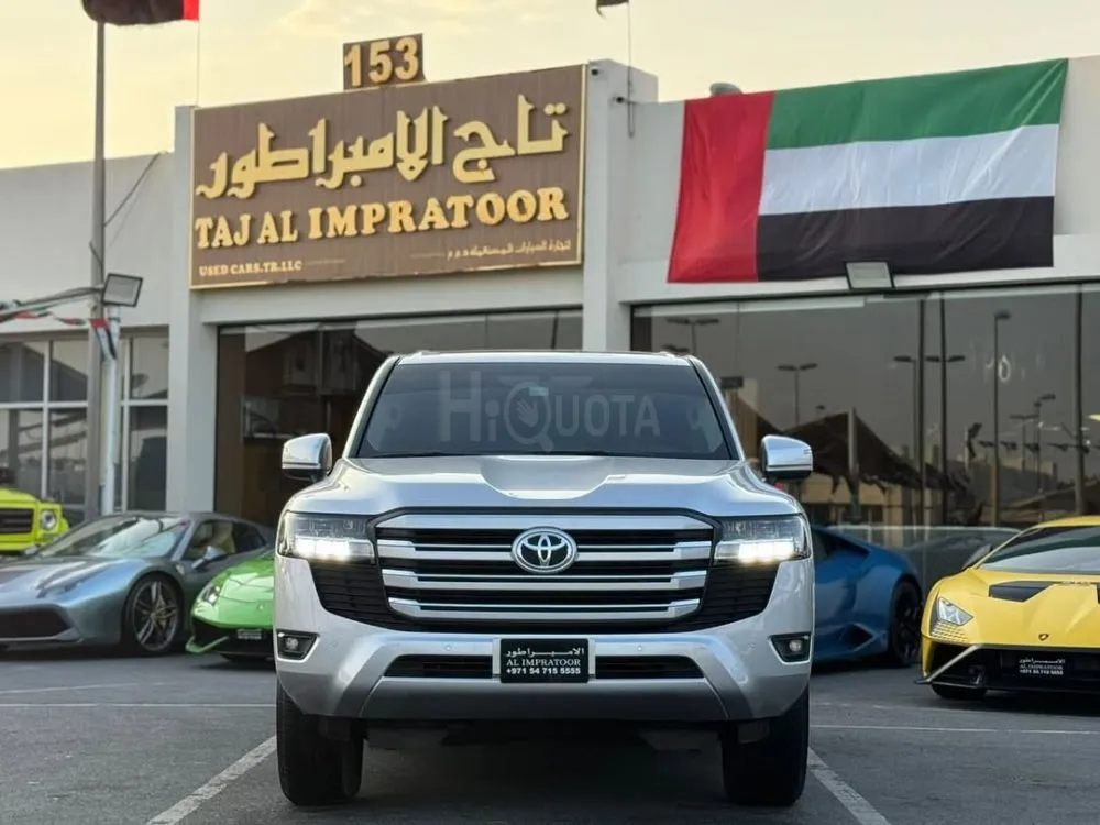TOYOTA LAND CRUISER 2024 EXR GCC V6 FIRST OWNER FREE ACCIDENT NEW CAR FULL SERVICE HISTORY FROM ALFUTAIM SUNROOF 7 SEATS RADAR ORGINAL KEYS  FREEZER REAR CAMERA for sale on HiQuota