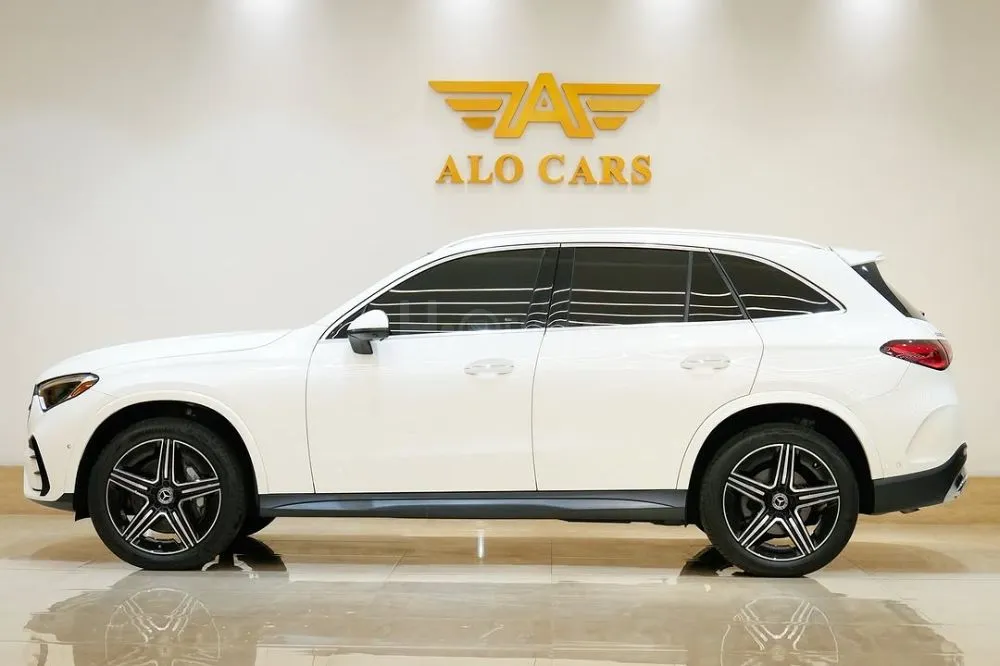MERCEDES BENZ GLC 300 / AMERICAN SPECIFICATION Year 2024 for sale on HiQuota