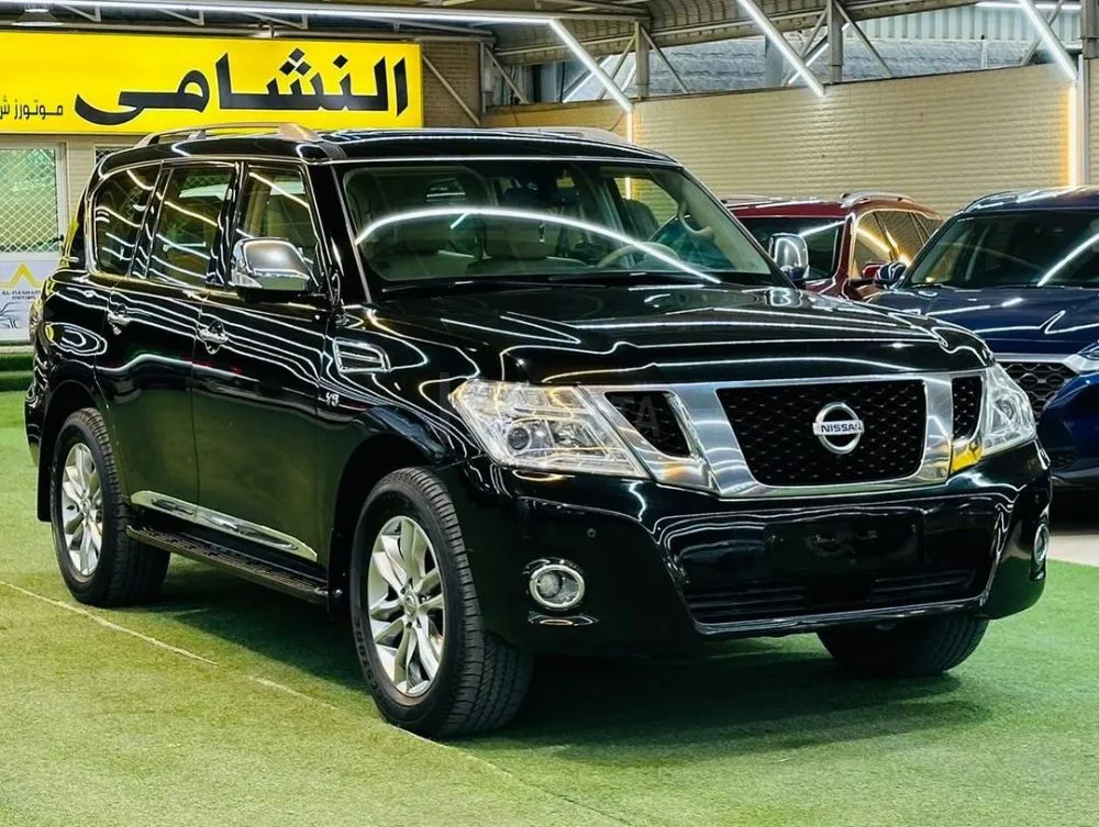 Nissan Patrol Platinum, large machine, 2012 model, in agency condition for sale on HiQuota