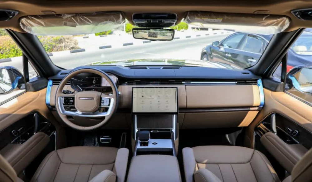 Land Rover Range Rover HSE P530 AWD.