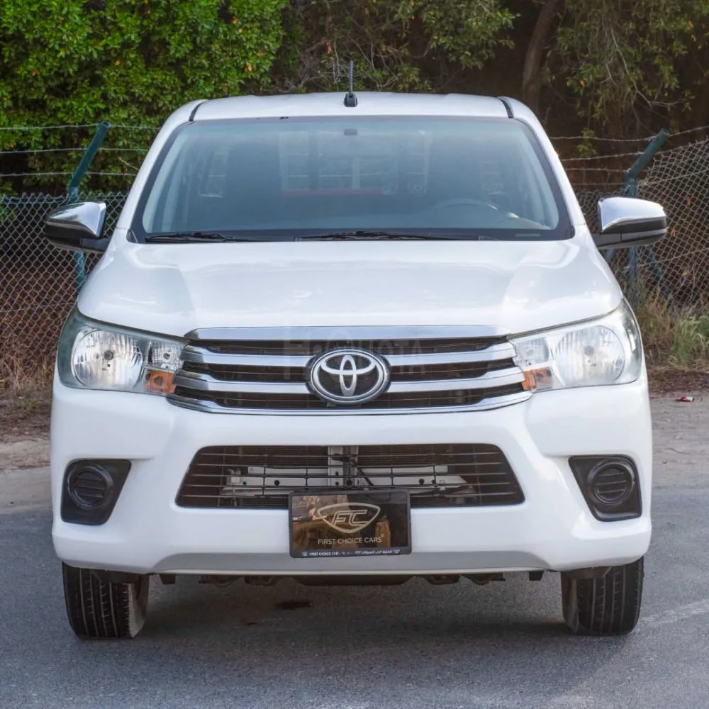 TOYOTA HILUX – GL DOUBLE CABIN 2WD - 2017 Specs: GCC for sale on HiQuota