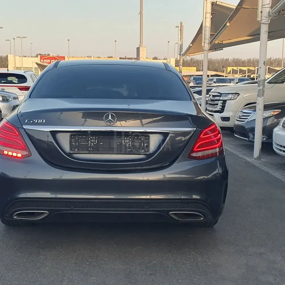 Mercedes C200 2015 Gcc for sale on HiQuota