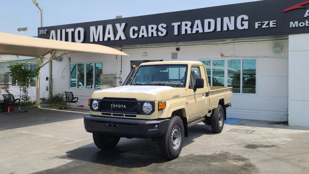 Toyota Land Cruiser Pick up Single Cabin 2024 Model Year 4.0L A/T BSC Option for sale on HiQuota