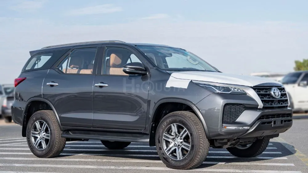FORTUNER 2.4L 4WD for sale on HiQuota