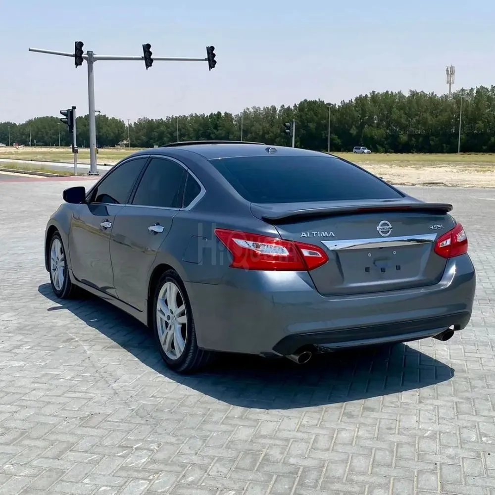 Nissan Altima SL 2016 model Six cylinder Full option sunroof for sale on HiQuota